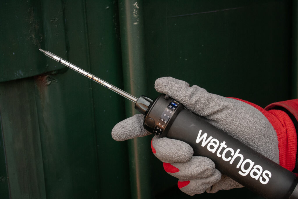 Gasmeetbuisjes en handpomp van WatchGas